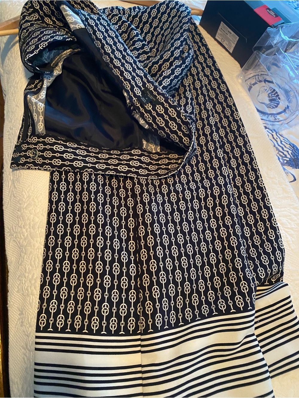 Ann Taylor Factory Navy and White Chain-Link Print pant - Picture 1 of 15